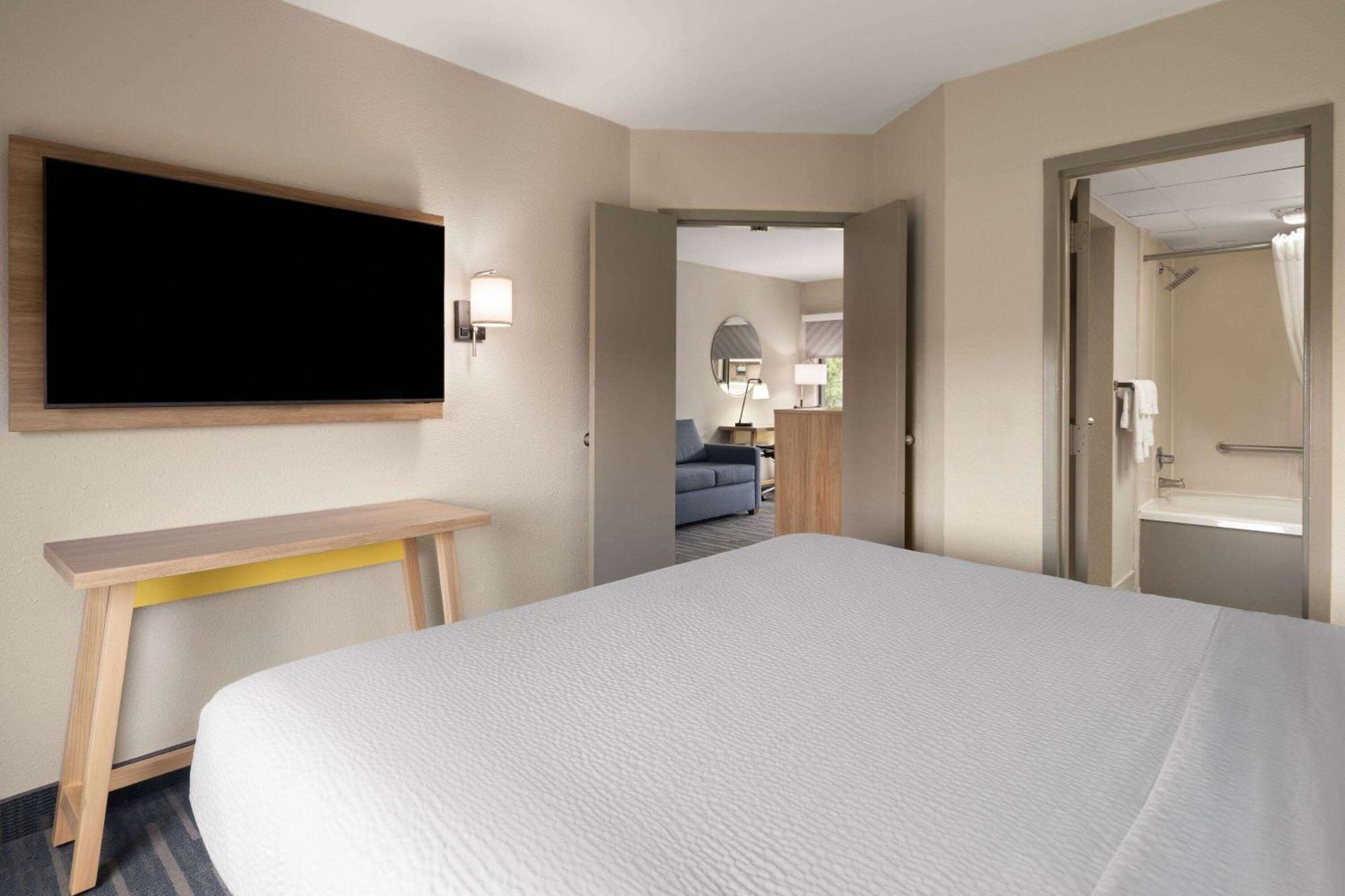 Days Inn By Wyndham Weldon Roanoke Rapids Екстериор снимка