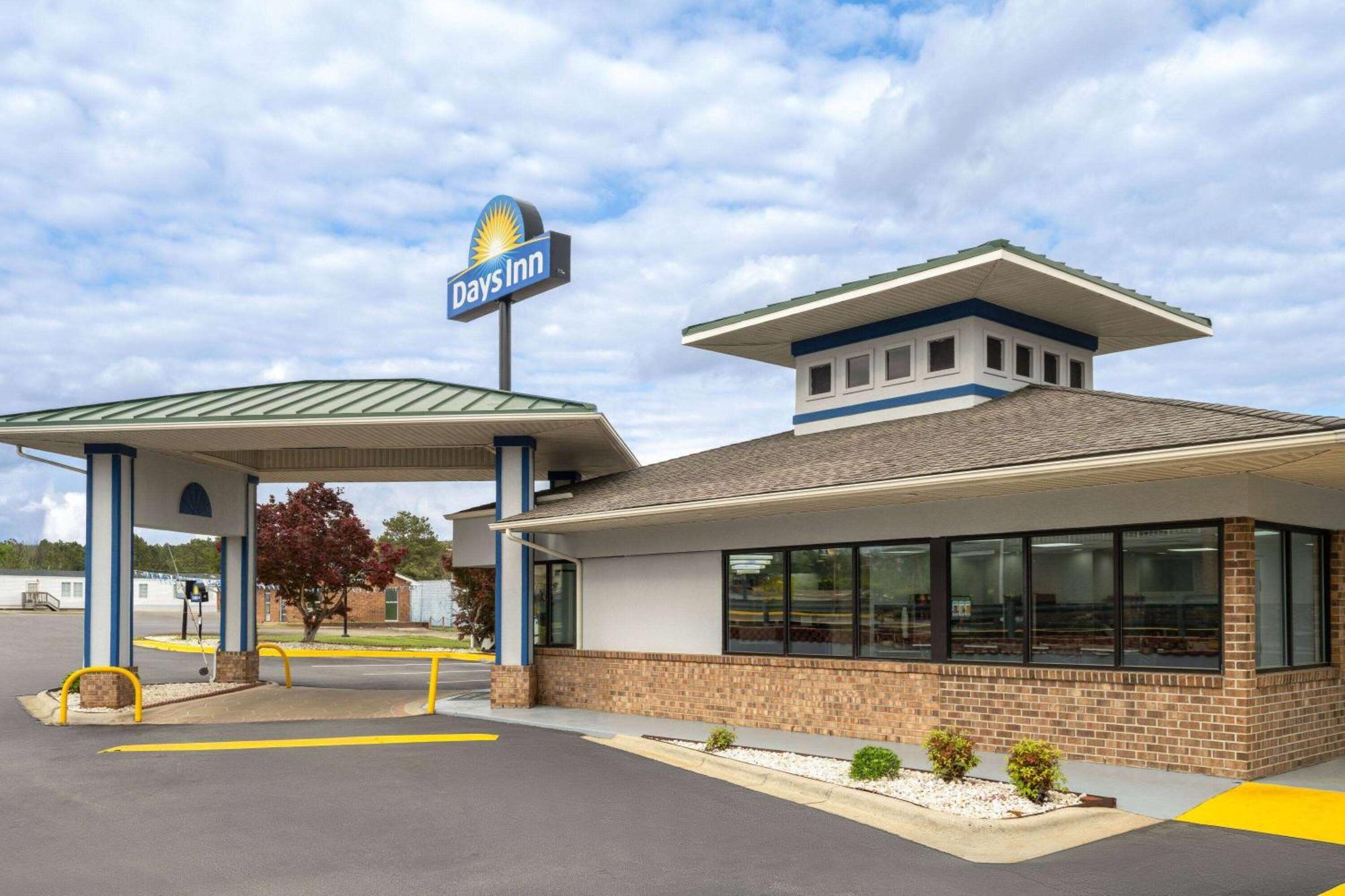Days Inn By Wyndham Weldon Roanoke Rapids Екстериор снимка